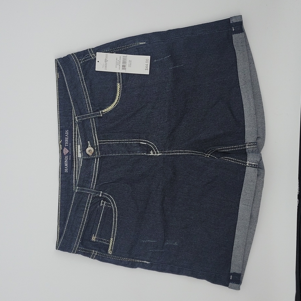Diamonds Threads Distressed Jean Shorts, Size 16